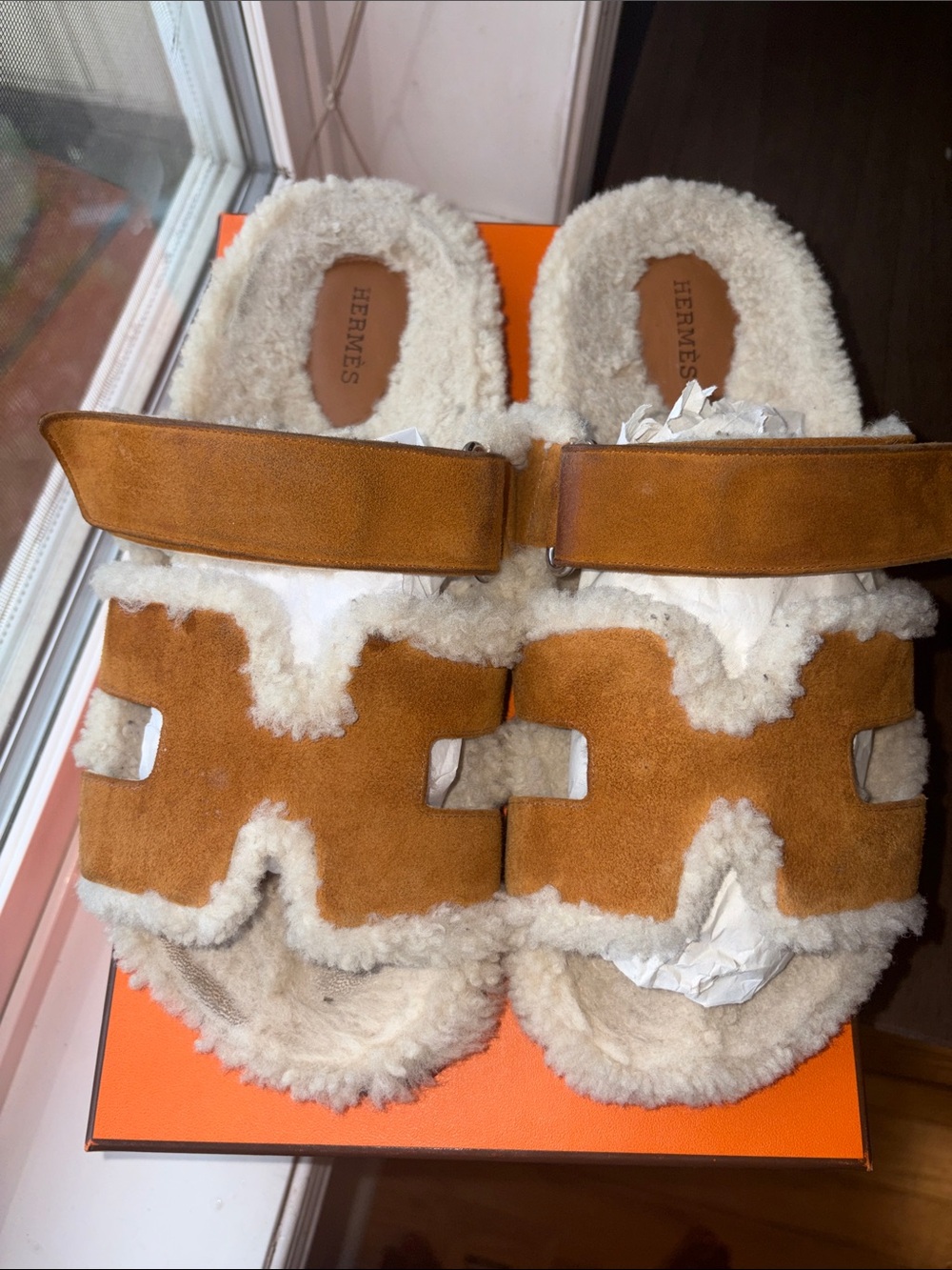 Authentic Hermès chypre Suede Shearling Sandals. Size 40.5